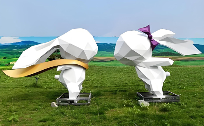 不銹鋼幾何動(dòng)物雕塑--以幾何為筆，重繪動(dòng)物的第二生命