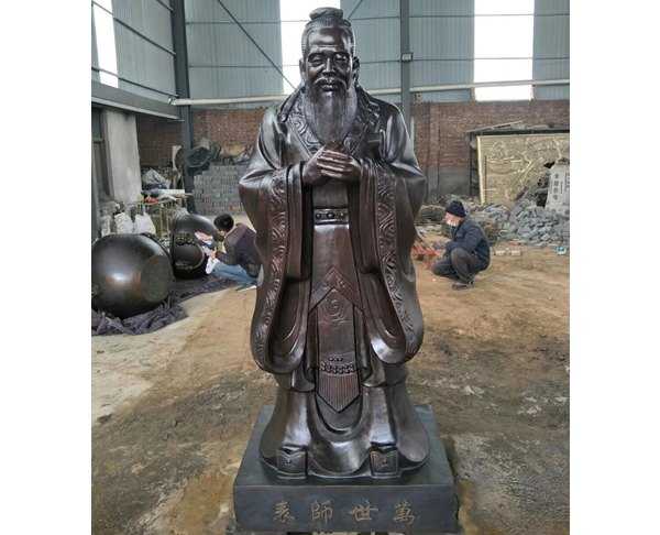 玻璃鋼人物雕塑有什么特點(diǎn)呢？