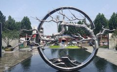 不銹鋼雕塑價(jià)格的高低與哪些因素有關(guān)？