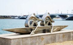 不銹鋼雕塑拋光需要注意的問題有哪些？